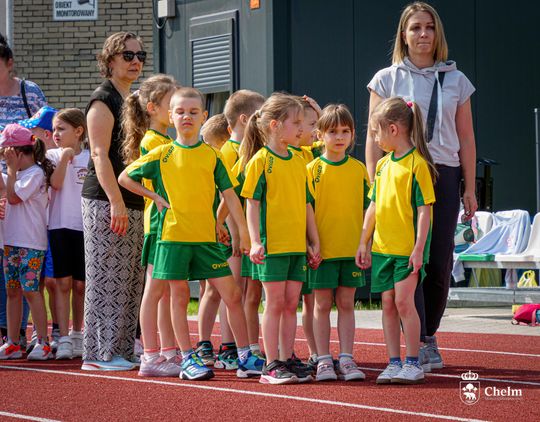 Chełm. Olimpiada Przedszkolaków na stadionie lekkoatletycznym przy II LO [GALERIA ZDJĘĆ]