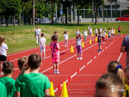 Chełm. Olimpiada Przedszkolaków na stadionie lekkoatletycznym przy II LO [GALERIA ZDJĘĆ]
