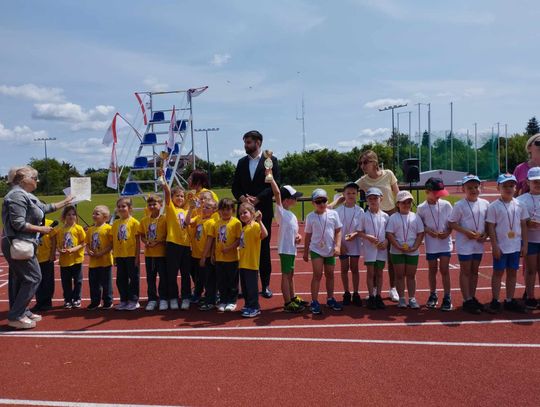 Chełm. Olimpiada Przedszkolaków na stadionie lekkoatletycznym przy II LO [GALERIA ZDJĘĆ]