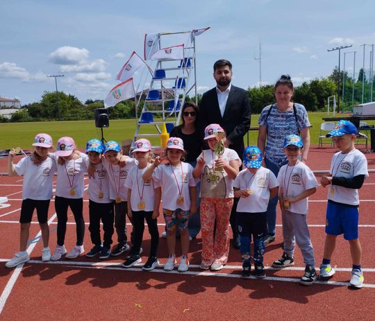 Chełm. Olimpiada Przedszkolaków na stadionie lekkoatletycznym przy II LO [GALERIA ZDJĘĆ]
