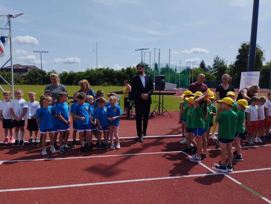 Chełm. Olimpiada Przedszkolaków na stadionie lekkoatletycznym przy II LO [GALERIA ZDJĘĆ]