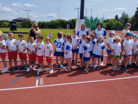 Chełm. Olimpiada Przedszkolaków na stadionie lekkoatletycznym przy II LO [GALERIA ZDJĘĆ]