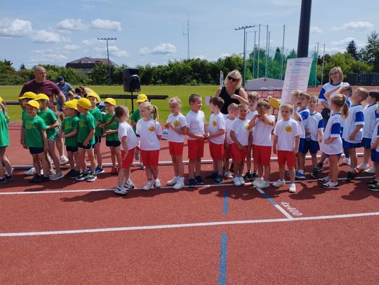 Chełm. Olimpiada Przedszkolaków na stadionie lekkoatletycznym przy II LO [GALERIA ZDJĘĆ]