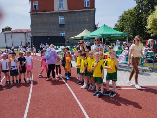 Chełm. Olimpiada Przedszkolaków na stadionie lekkoatletycznym przy II LO [GALERIA ZDJĘĆ]