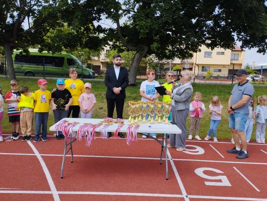 Chełm. Olimpiada Przedszkolaków na stadionie lekkoatletycznym przy II LO [GALERIA ZDJĘĆ]