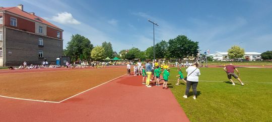 Chełm. Olimpiada Przedszkolaków na stadionie lekkoatletycznym przy II LO [GALERIA ZDJĘĆ]