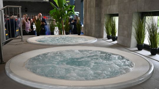 Basen w Krasnymstawie oficjalnie otwarty! [GALERIA ZDJĘĆ]