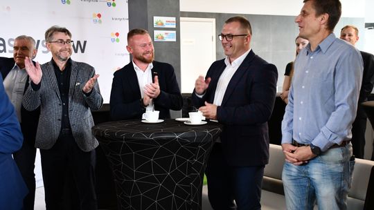 Basen w Krasnymstawie oficjalnie otwarty! [GALERIA ZDJĘĆ]