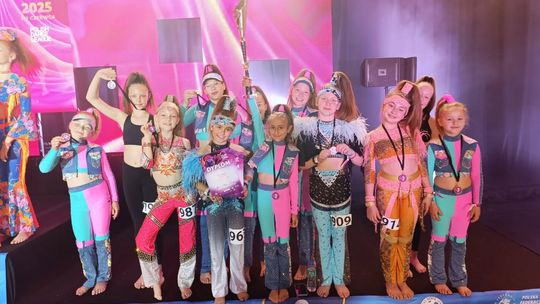 Dwanaście trofeów dla Freak Dance Academy [GALERIA ZDJĘĆ]