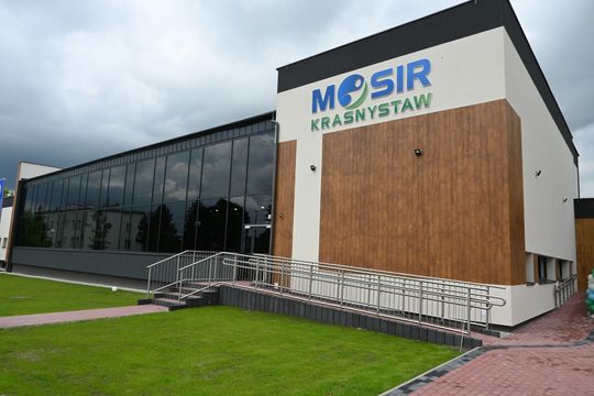 Basen w Krasnymstawie oficjalnie otwarty! [GALERIA ZDJĘĆ]