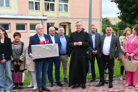 Basen w Krasnymstawie oficjalnie otwarty! [GALERIA ZDJĘĆ]