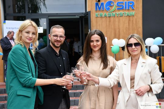 Basen w Krasnymstawie oficjalnie otwarty! [GALERIA ZDJĘĆ]