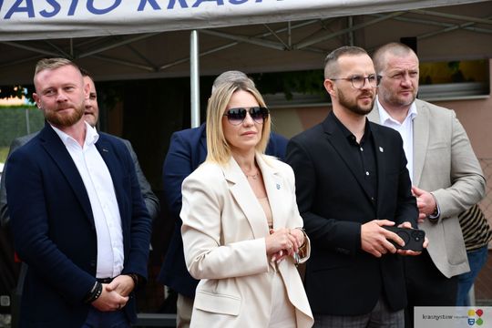 Basen w Krasnymstawie oficjalnie otwarty! [GALERIA ZDJĘĆ]