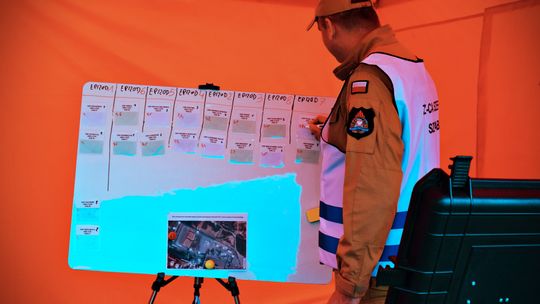 Pow. krasnostawski. Pożary, ewakuacje, ratunek z wysokości - ochotnicy w ogniu ćwiczeń. Pokazali, na co ich stać! [ZDJĘCIA]