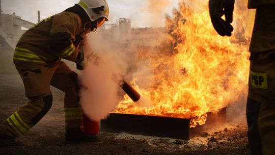 Pow. krasnostawski. Pożary, ewakuacje, ratunek z wysokości - ochotnicy w ogniu ćwiczeń. Pokazali, na co ich stać! [ZDJĘCIA]
