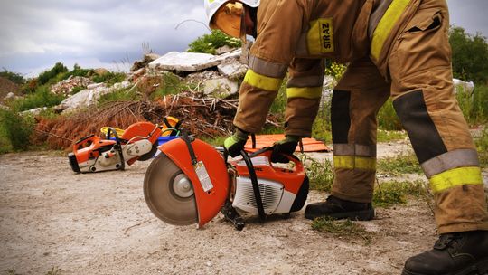 Pow. krasnostawski. Pożary, ewakuacje, ratunek z wysokości - ochotnicy w ogniu ćwiczeń. Pokazali, na co ich stać! [ZDJĘCIA]