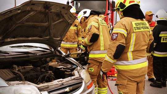 Pow. krasnostawski. Pożary, ewakuacje, ratunek z wysokości - ochotnicy w ogniu ćwiczeń. Pokazali, na co ich stać! [ZDJĘCIA]