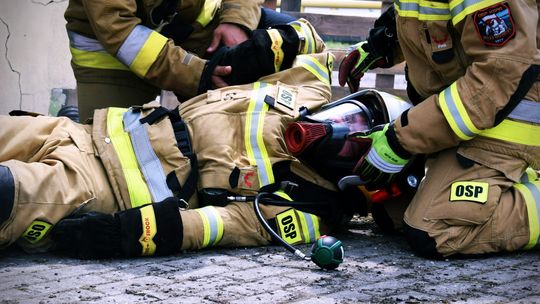 Pow. krasnostawski. Pożary, ewakuacje, ratunek z wysokości - ochotnicy w ogniu ćwiczeń. Pokazali, na co ich stać! [ZDJĘCIA]