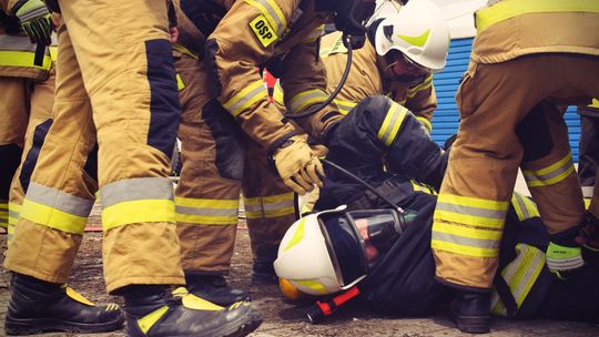 Pow. krasnostawski. Pożary, ewakuacje, ratunek z wysokości - ochotnicy w ogniu ćwiczeń. Pokazali, na co ich stać! [ZDJĘCIA]