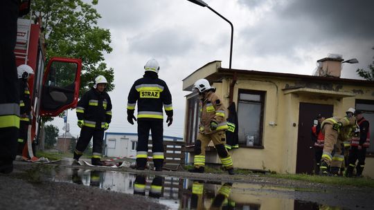 Pow. krasnostawski. Pożary, ewakuacje, ratunek z wysokości - ochotnicy w ogniu ćwiczeń. Pokazali, na co ich stać! [ZDJĘCIA]