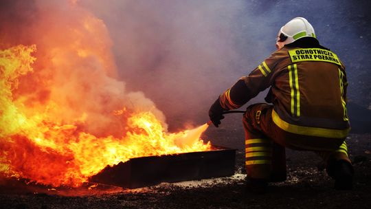 Pow. krasnostawski. Pożary, ewakuacje, ratunek z wysokości - ochotnicy w ogniu ćwiczeń. Pokazali, na co ich stać! [ZDJĘCIA]