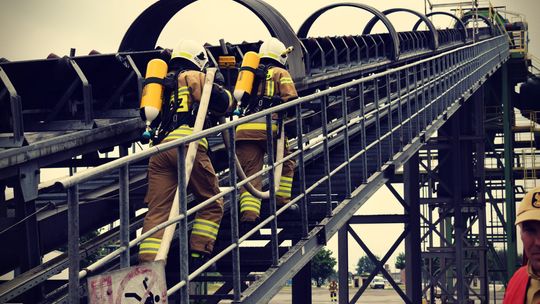 Pow. krasnostawski. Pożary, ewakuacje, ratunek z wysokości - ochotnicy w ogniu ćwiczeń. Pokazali, na co ich stać! [ZDJĘCIA]