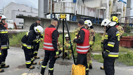 Pow. krasnostawski. Pożary, ewakuacje, ratunek z wysokości - ochotnicy w ogniu ćwiczeń. Pokazali, na co ich stać! [ZDJĘCIA]