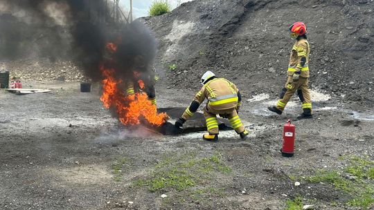 Pow. krasnostawski. Pożary, ewakuacje, ratunek z wysokości - ochotnicy w ogniu ćwiczeń. Pokazali, na co ich stać! [ZDJĘCIA]