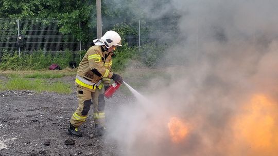 Pow. krasnostawski. Pożary, ewakuacje, ratunek z wysokości - ochotnicy w ogniu ćwiczeń. Pokazali, na co ich stać! [ZDJĘCIA]
