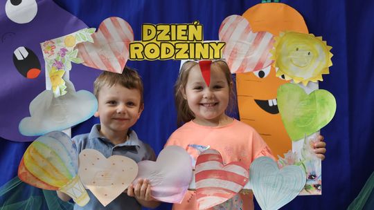 Radosny Dzień Rodziny w Szkole Podstawowej w Leśniowicach [GALERIA ZDJĘĆ]