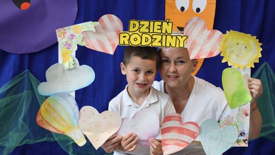 Radosny Dzień Rodziny w Szkole Podstawowej w Leśniowicach [GALERIA ZDJĘĆ]