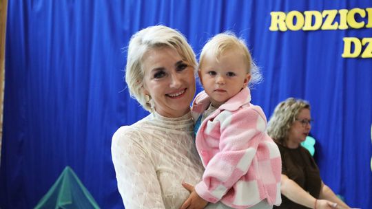 Radosny Dzień Rodziny w Szkole Podstawowej w Leśniowicach [GALERIA ZDJĘĆ]