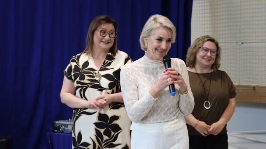 Radosny Dzień Rodziny w Szkole Podstawowej w Leśniowicach [GALERIA ZDJĘĆ]