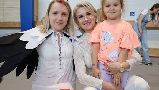 Radosny Dzień Rodziny w Szkole Podstawowej w Leśniowicach [GALERIA ZDJĘĆ]