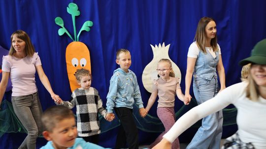 Radosny Dzień Rodziny w Szkole Podstawowej w Leśniowicach [GALERIA ZDJĘĆ]