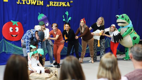 Radosny Dzień Rodziny w Szkole Podstawowej w Leśniowicach [GALERIA ZDJĘĆ]