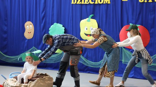 Radosny Dzień Rodziny w Szkole Podstawowej w Leśniowicach [GALERIA ZDJĘĆ]