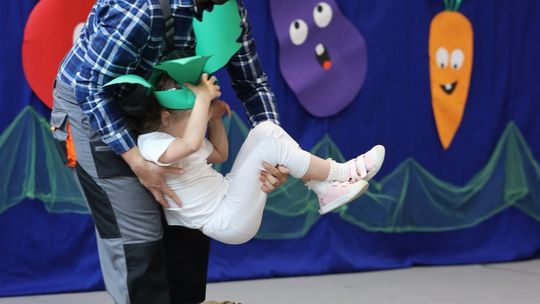 Radosny Dzień Rodziny w Szkole Podstawowej w Leśniowicach [GALERIA ZDJĘĆ]