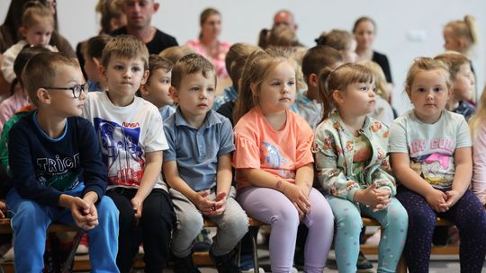 Radosny Dzień Rodziny w Szkole Podstawowej w Leśniowicach [GALERIA ZDJĘĆ]