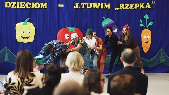 Radosny Dzień Rodziny w Szkole Podstawowej w Leśniowicach [GALERIA ZDJĘĆ]