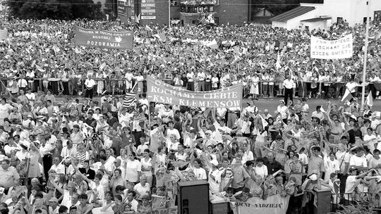Tak w Zamościu witaliśmy Ojca Świętego Jana Pawła II. Zobacz unikatowe zdjęcia