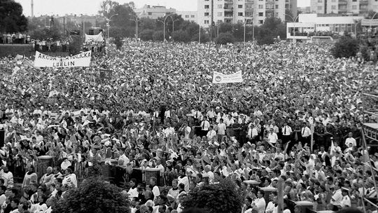 Tak w Zamościu witaliśmy Ojca Świętego Jana Pawła II. Zobacz unikatowe zdjęcia
