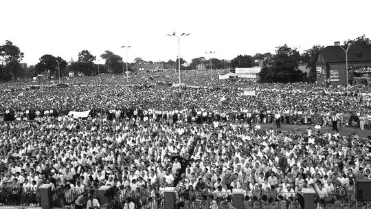Tak w Zamościu witaliśmy Ojca Świętego Jana Pawła II. Zobacz unikatowe zdjęcia