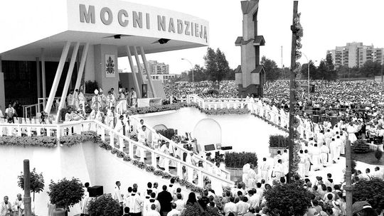 Tak w Zamościu witaliśmy Ojca Świętego Jana Pawła II. Zobacz unikatowe zdjęcia