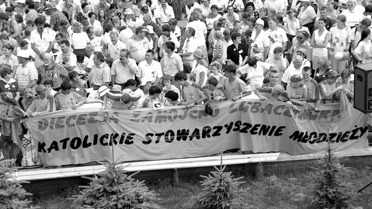 Tak w Zamościu witaliśmy Ojca Świętego Jana Pawła II. Zobacz unikatowe zdjęcia