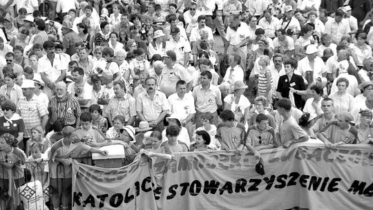 Tak w Zamościu witaliśmy Ojca Świętego Jana Pawła II. Zobacz unikatowe zdjęcia