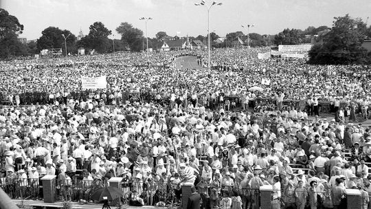 Tak w Zamościu witaliśmy Ojca Świętego Jana Pawła II. Zobacz unikatowe zdjęcia