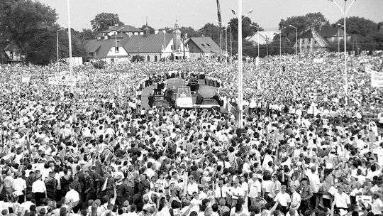 Tak w Zamościu witaliśmy Ojca Świętego Jana Pawła II. Zobacz unikatowe zdjęcia