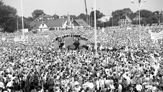Tak w Zamościu witaliśmy Ojca Świętego Jana Pawła II. Zobacz unikatowe zdjęcia