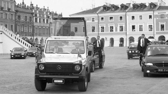 Tak w Zamościu witaliśmy Ojca Świętego Jana Pawła II. Zobacz unikatowe zdjęcia